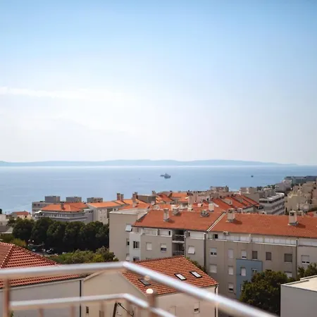 Sea View Apartament